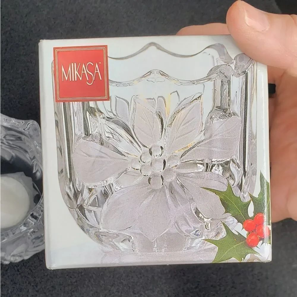NIB Mikasa Festive Poinsettia Votive Candleholder
